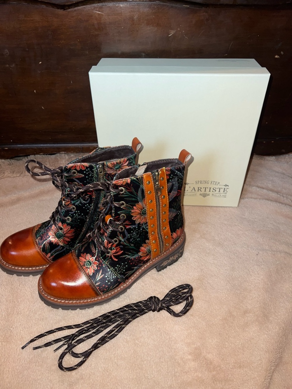 Spring Step L'Artiste Cordea-Cam Floral Leather Lace-Up Boots - Black & Brown